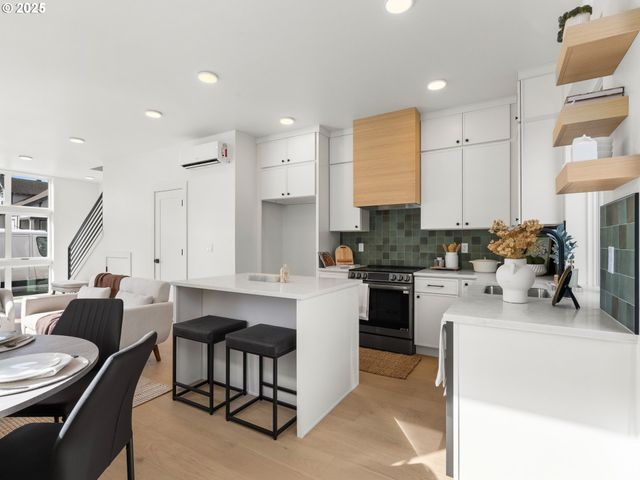 1911 Broadway St 5, Vancouver, WA 98663