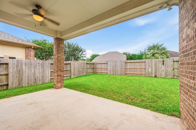 18315 E Willow Oak Bend Drive, Cypress, TX 77433