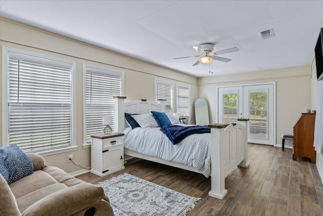 24289 State Highway 19, Canton, TX 75103