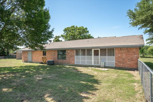 24289 State Highway 19, Canton, TX 75103
