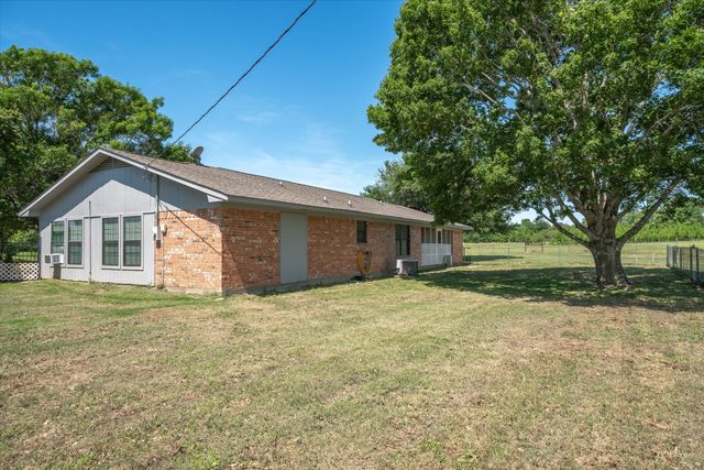 24289 State Highway 19, Canton, TX 75103