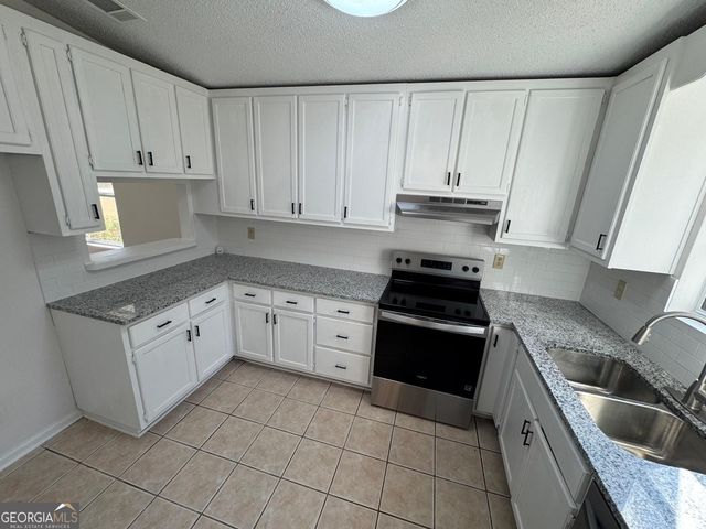 101 Royal Circle, Kingsland, GA 31548