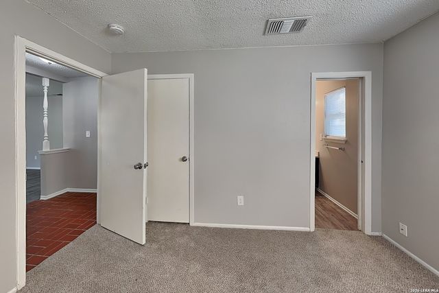 13622 Oak Breeze, Universal City, TX 78148