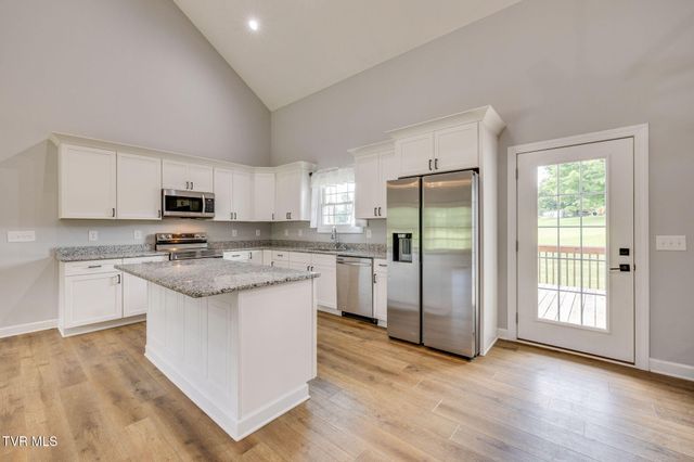 453 Wilbur Dam Road, Elizabethton, TN 37643