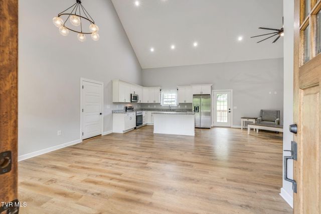 453 Wilbur Dam Road, Elizabethton, TN 37643