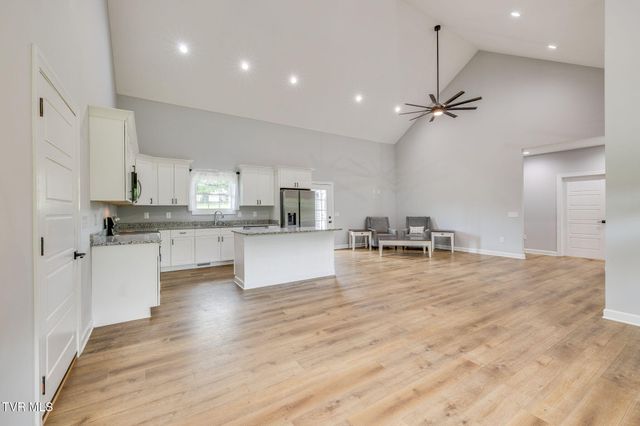 453 Wilbur Dam Road, Elizabethton, TN 37643