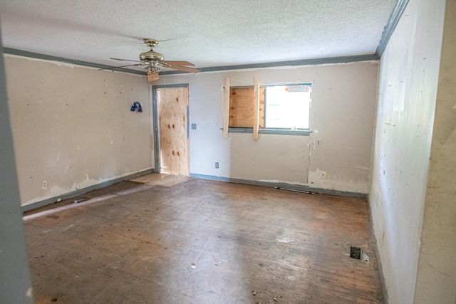 8957 Dayton Pike B, Soddy Daisy, TN 37379