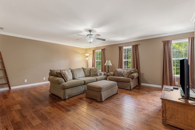 2150 Cason Ln, Murfreesboro, TN 37128
