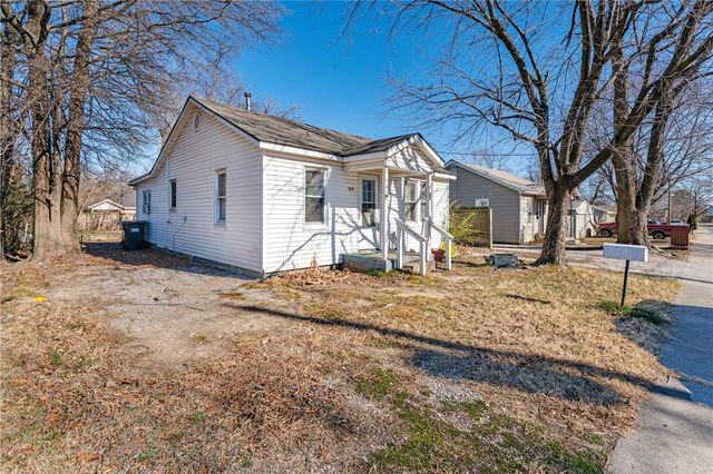 414 Ewalt Avenue, Springdale, AR 72764