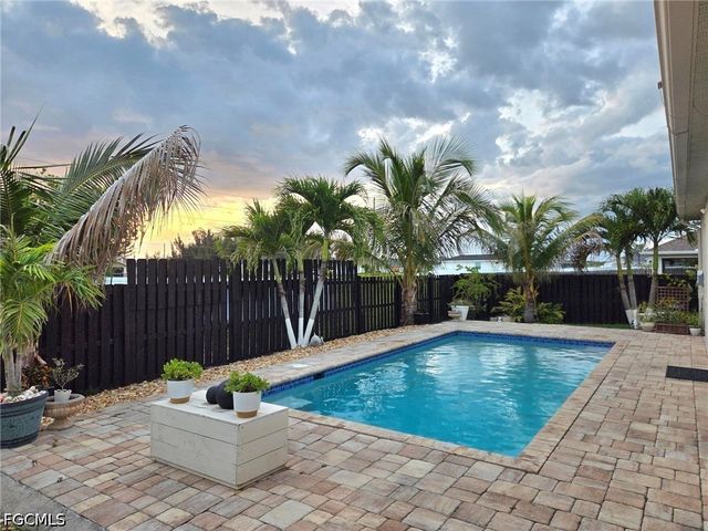 1104 NW 24TH AVE, Cape Coral, FL 33993
