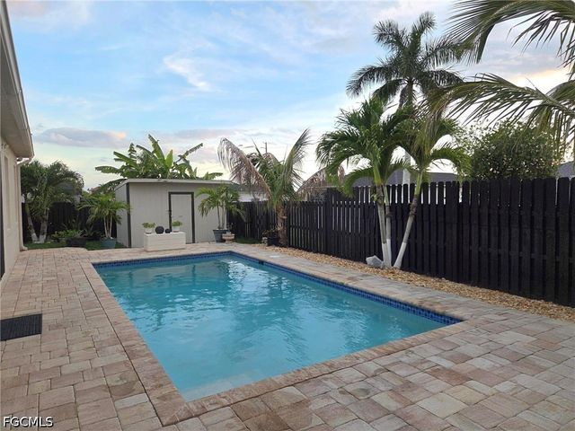 1104 NW 24TH AVE, Cape Coral, FL 33993