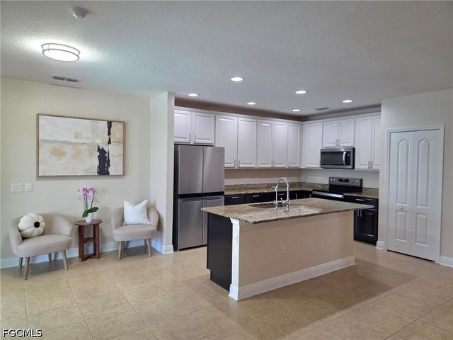 1104 NW 24TH AVE, Cape Coral, FL 33993