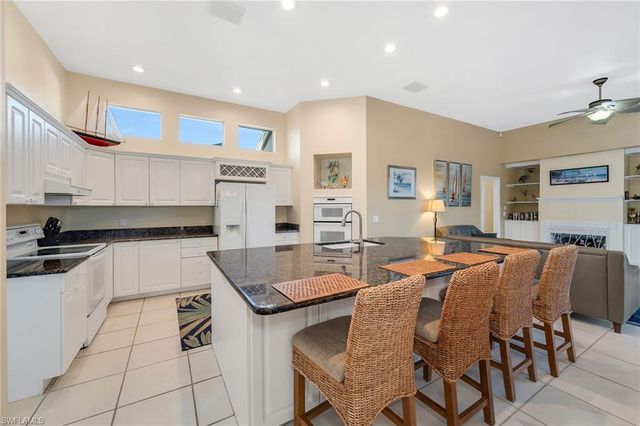 934 Marble DR, Naples, FL 34104