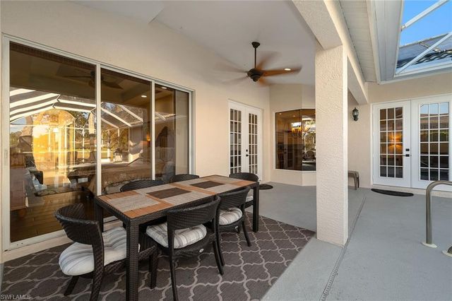 934 Marble DR, Naples, FL 34104