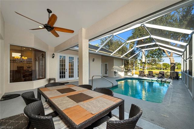 934 Marble DR, Naples, FL 34104