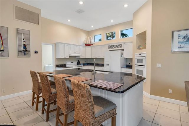 934 Marble DR, Naples, FL 34104