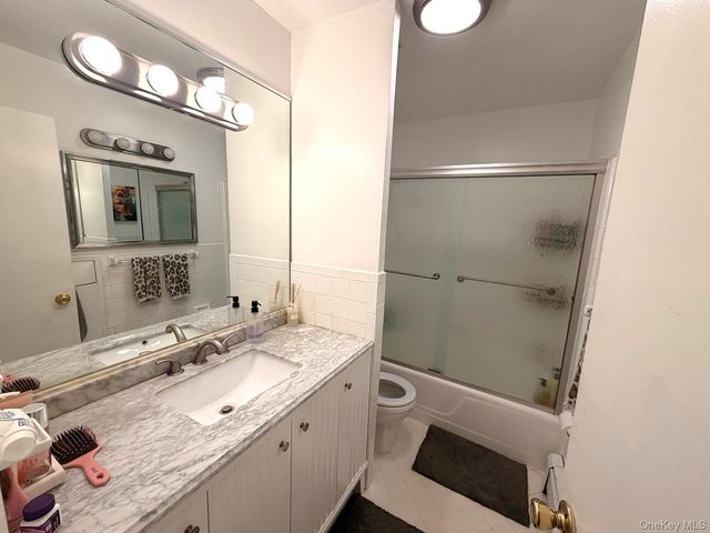 101 Harding Avenue 2nd Fl, Long Beach, NY 11561
