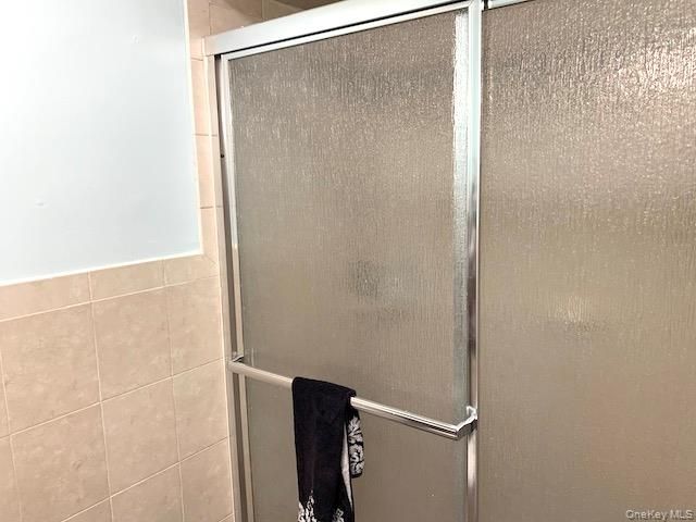 101 Harding Avenue 2nd Fl, Long Beach, NY 11561