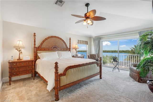 5640 Williams DR, Fort Myers Beach, FL 33931