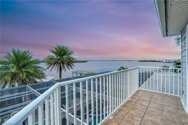 5640 Williams DR, Fort Myers Beach, FL 33931
