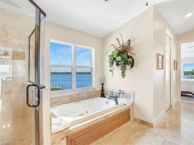 5640 Williams DR, Fort Myers Beach, FL 33931