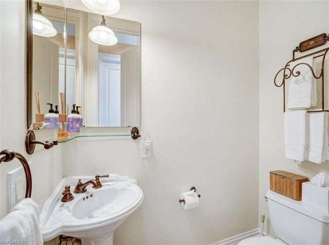 5640 Williams DR, Fort Myers Beach, FL 33931