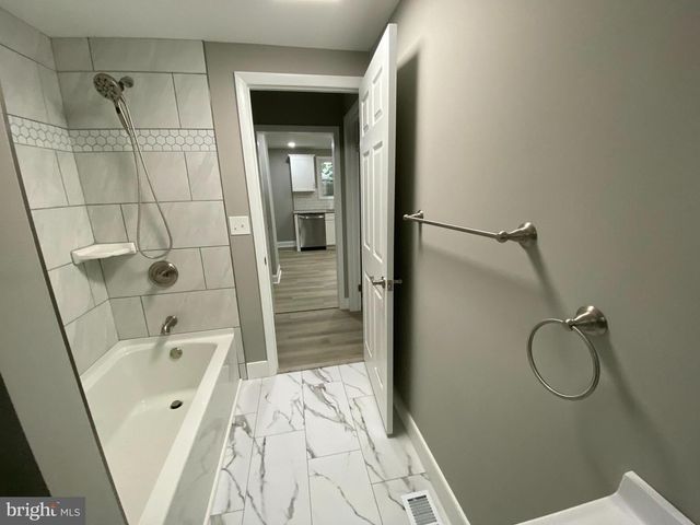 7700 CHESTNUT AVE, Baltimore, MD 21234