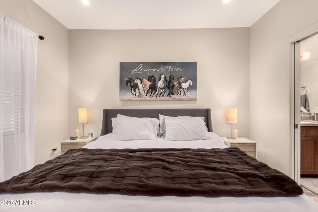15050 N THOMPSON PEAK Parkway 1035, Scottsdale, AZ 85260