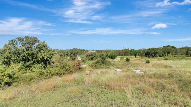 105 County Road 1659, Chico, TX 76431