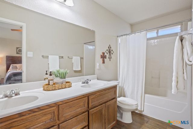 2310 Carriage House Drive, Temple, TX 76502