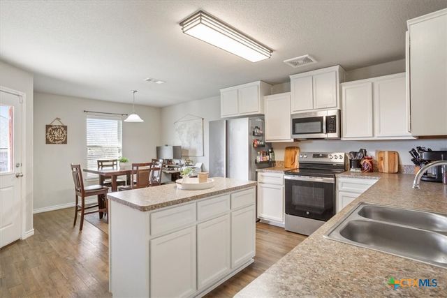 2310 Carriage House Drive, Temple, TX 76502