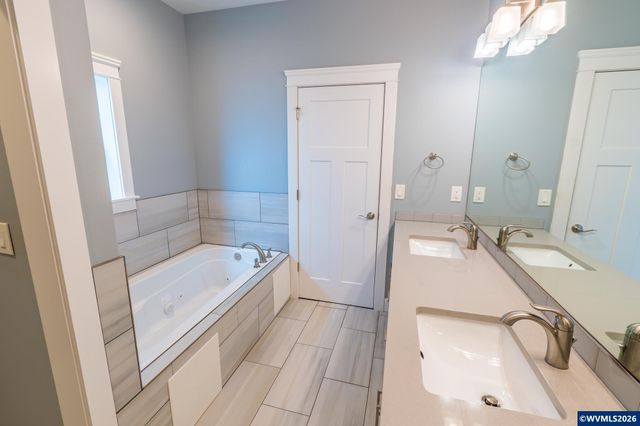 3308 Darrin St NW, Salem, OR 97304