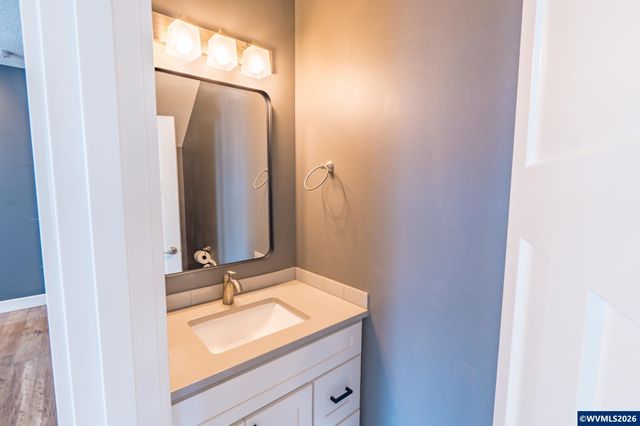 3308 Darrin St NW, Salem, OR 97304