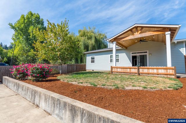 3308 Darrin St NW, Salem, OR 97304