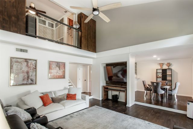 2925 Country Place Circle, Carrollton, TX 75006