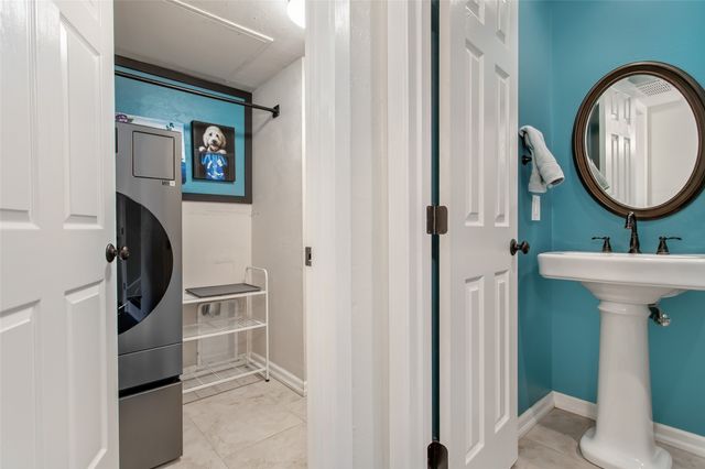2925 Country Place Circle, Carrollton, TX 75006