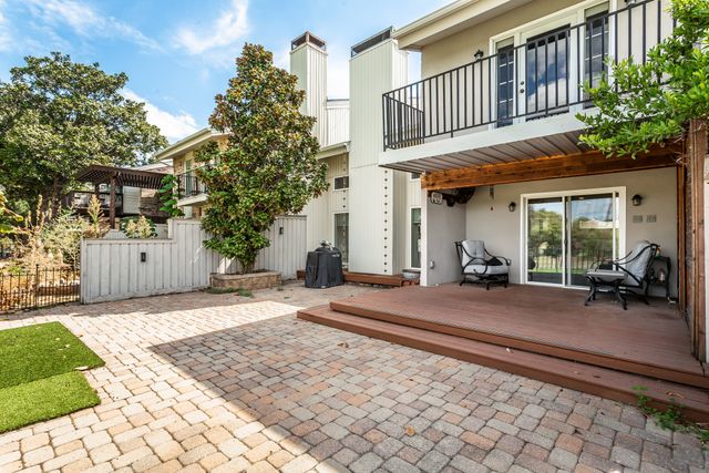 2925 Country Place Circle, Carrollton, TX 75006