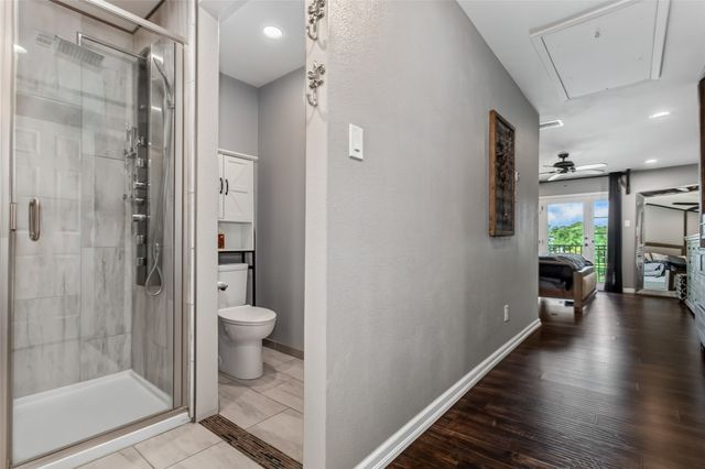 2925 Country Place Circle, Carrollton, TX 75006
