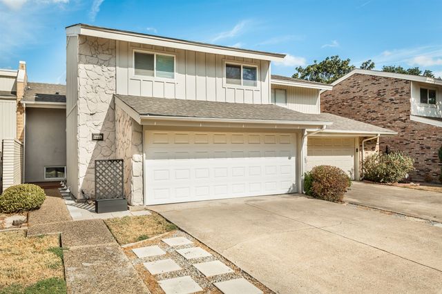 2925 Country Place Circle, Carrollton, TX 75006