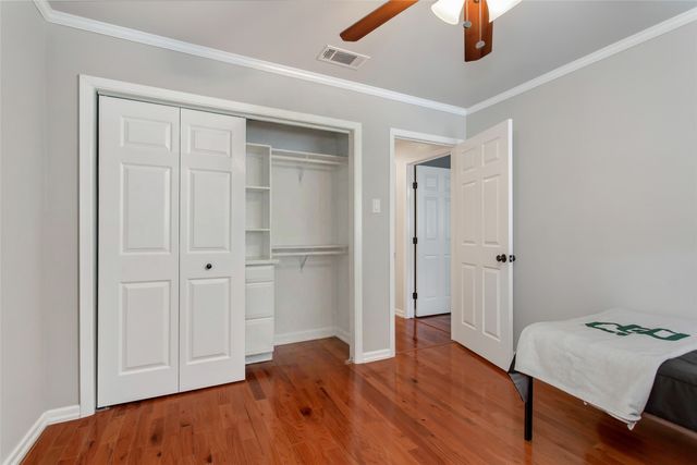 2925 Country Place Circle, Carrollton, TX 75006