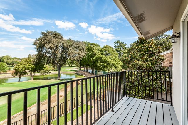 2925 Country Place Circle, Carrollton, TX 75006