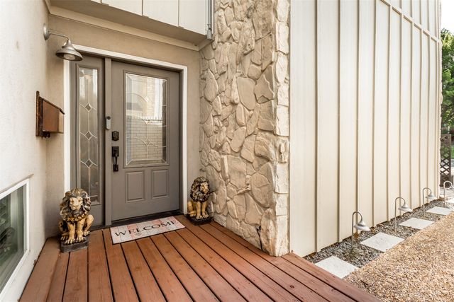 2925 Country Place Circle, Carrollton, TX 75006