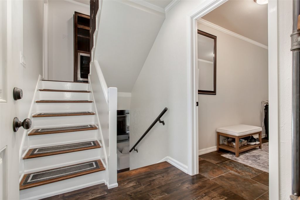 2925 Country Place Circle, Carrollton, TX 75006 — photo 5