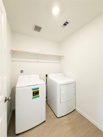 15684 Plum Brook Dr, Conroe, TX 77303