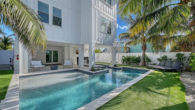 2206 AVENUE A, Bradenton Beach, FL 34217