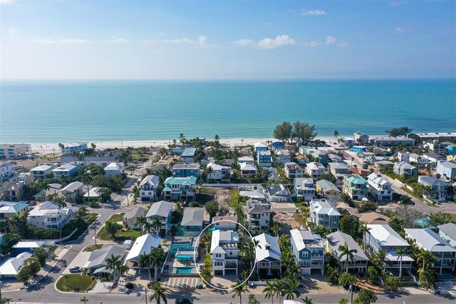 2206 AVENUE A, Bradenton Beach, FL 34217