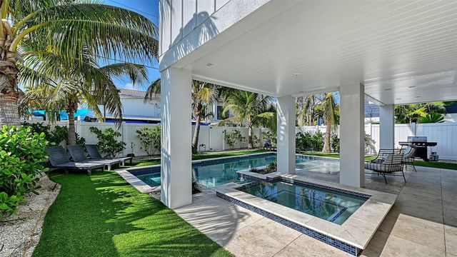 2206 AVENUE A, Bradenton Beach, FL 34217