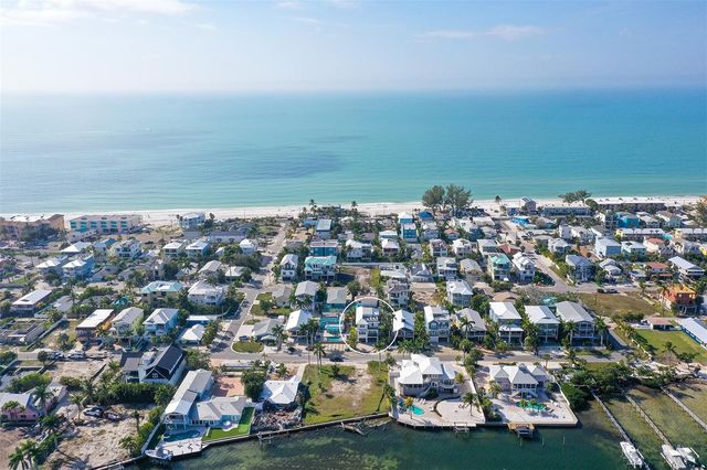 2206 AVENUE A, Bradenton Beach, FL 34217