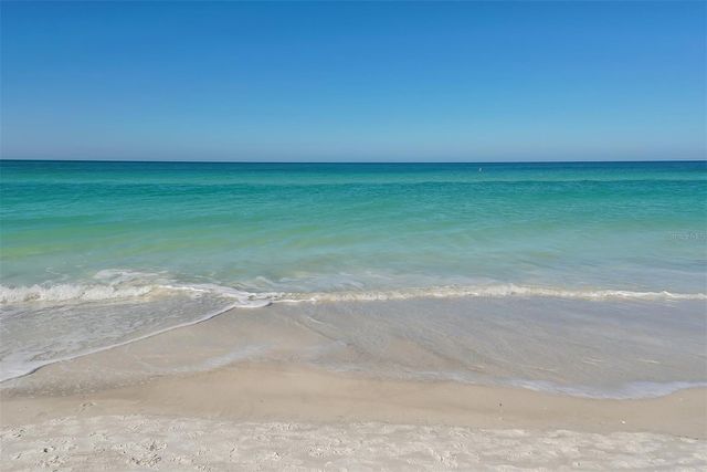 2206 AVENUE A, Bradenton Beach, FL 34217