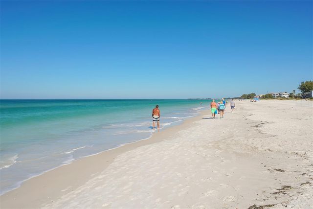 2206 AVENUE A, Bradenton Beach, FL 34217